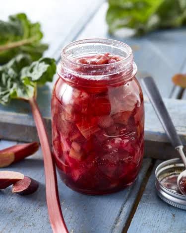 Selai Rhubarb